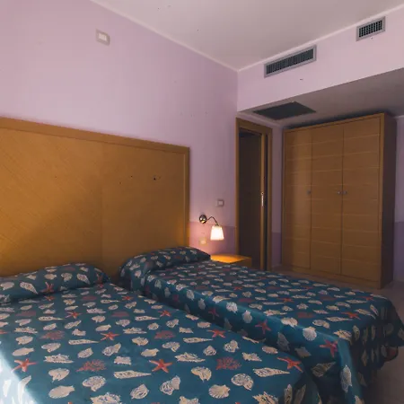 Villaggio Costa Blu 4* セッリーア・マリーナ