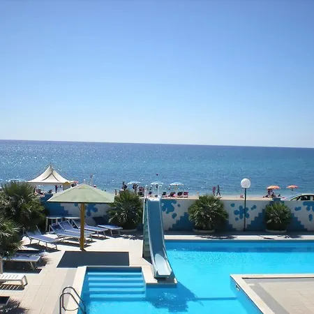 アパートホテル Villaggio Costa Blu セッリーア・マリーナ