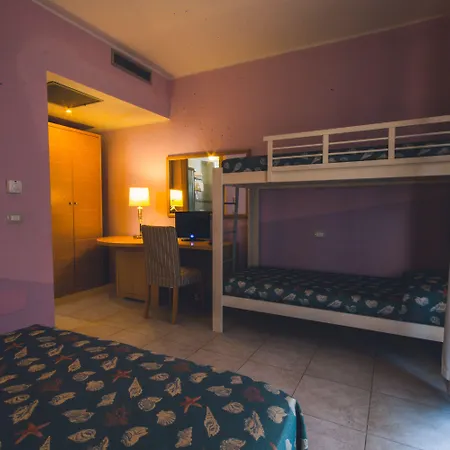 Villaggio Costa Blu מלון דירות 4*