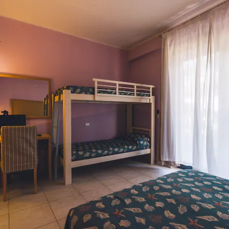 מלון דירות Villaggio Costa Blu 4*