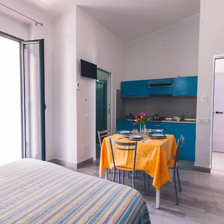 מלון דירות Villaggio Costa Blu סליה מרינה