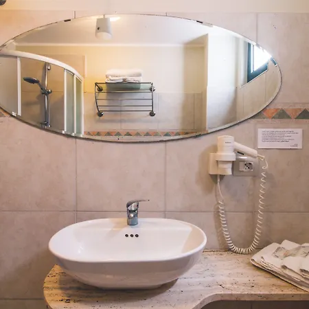 מלון דירות Villaggio Costa Blu 4*