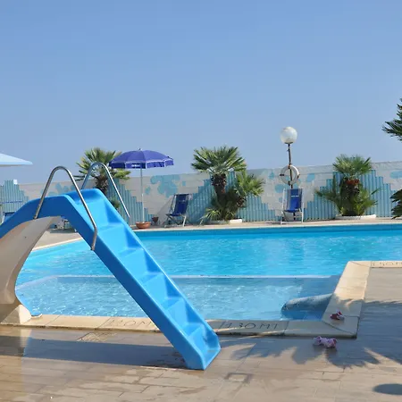 Villaggio Costa Blu Ξενοδοχείο με διαμερίσματα 4*