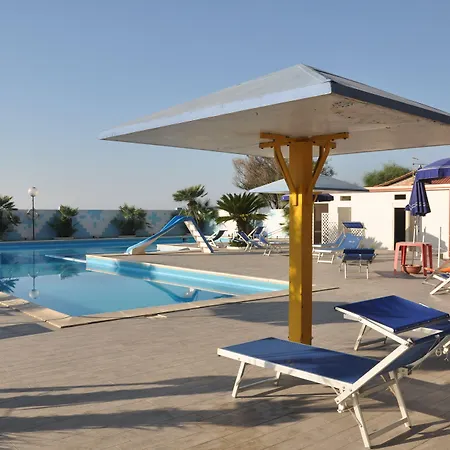 Ξενοδοχείο με διαμερίσματα Villaggio Costa Blu Sellia Marina