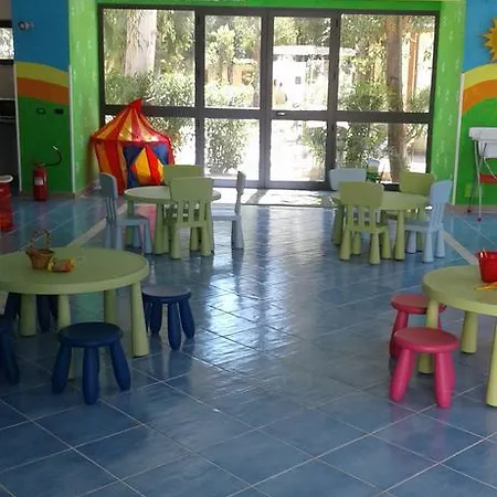 מלון דירות Villaggio Costa Blu 4*