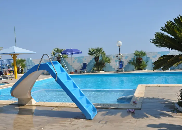 Villaggio Costa Blu Aparthotel 4*